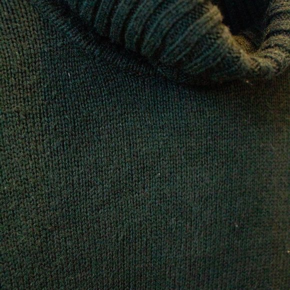 Green Knit Turtleneck Sweater - Picture 4 of 4